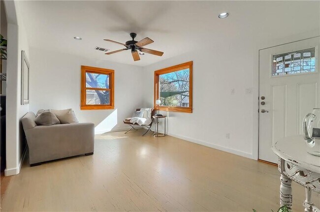 Building Photo - 5510 Avenue G