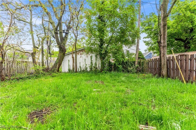Building Photo - 3111 W 90th St