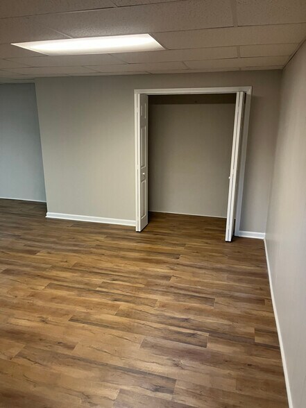 Building Photo - 410 Nace Rd