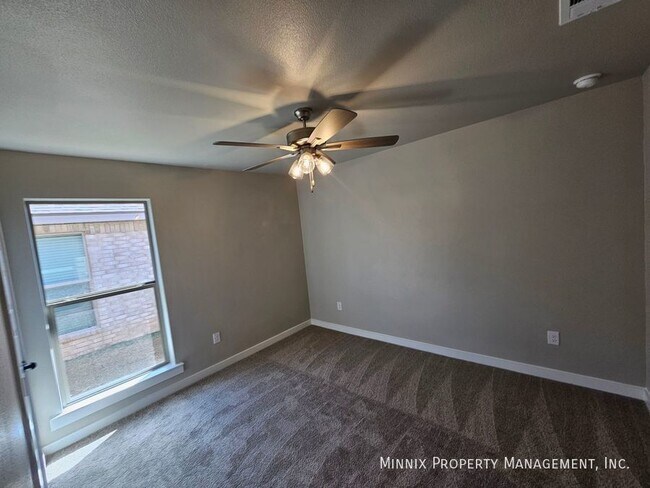 Building Photo - 2622 Tiffin Ave