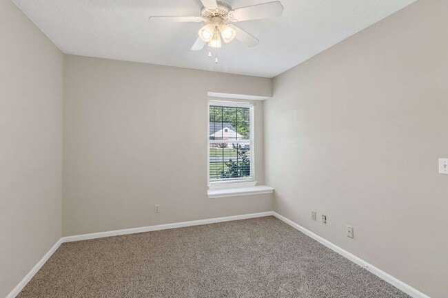 Building Photo - 710 Osprey Dr