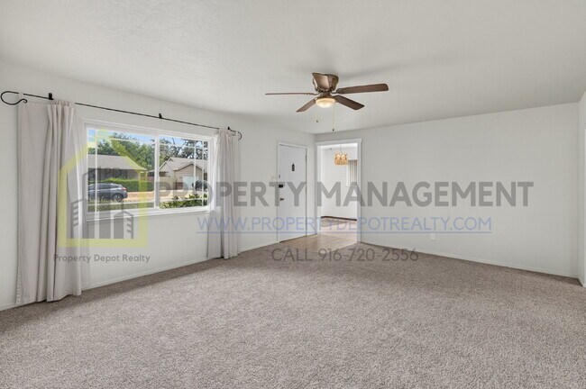 Building Photo - 9550 Colton Ave