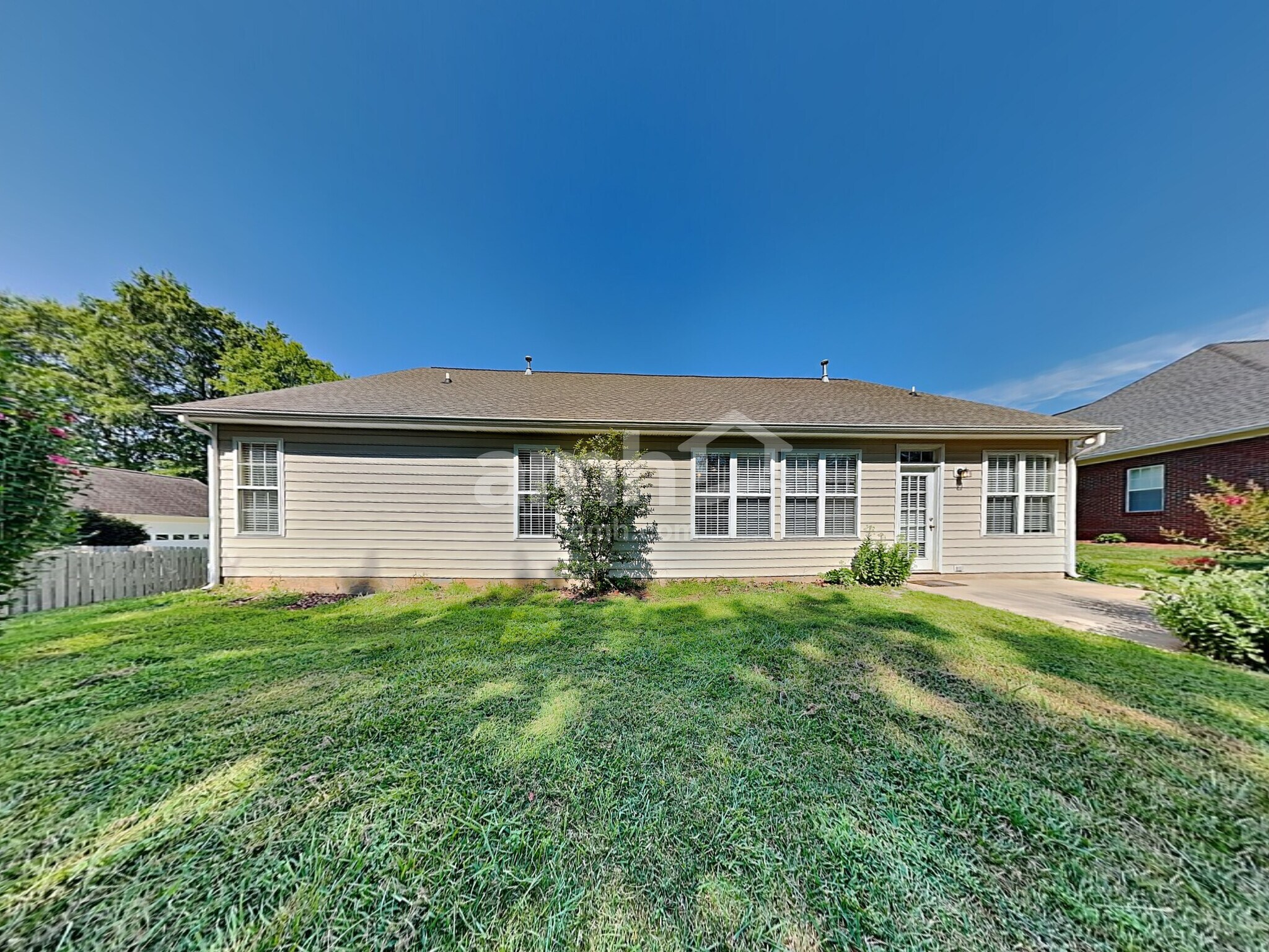 Building Photo - 6604 Conifer Cir