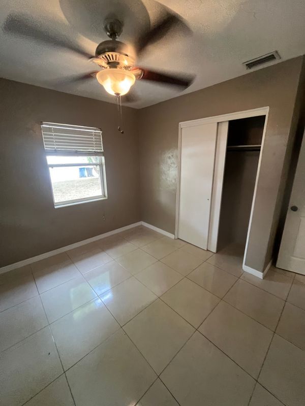 Building Photo - 6514 34th Ave N