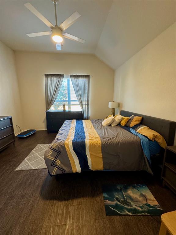 Building Photo - 401 Hyltin St