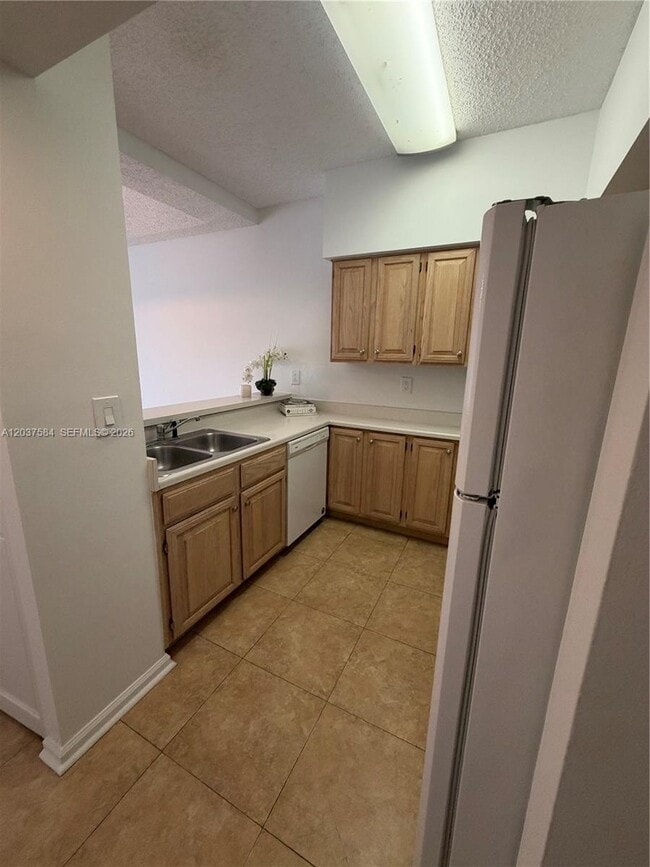 Building Photo - 1280 S Alhambra Cir