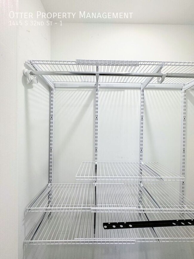 Building Photo - 1445 S 32nd St