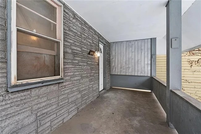 Building Photo - 301 Hawkins Ave