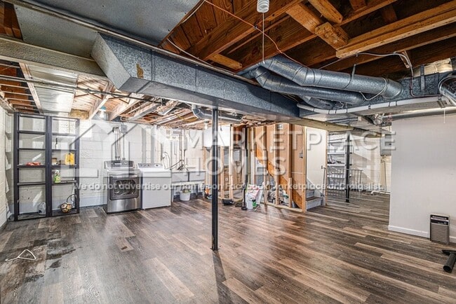 Building Photo - 612 S Dorchester Ave