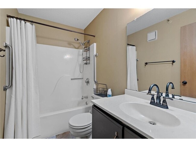 Building Photo - 4151 Boone Ave N