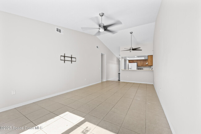 Building Photo - 3156 Dunhill Dr