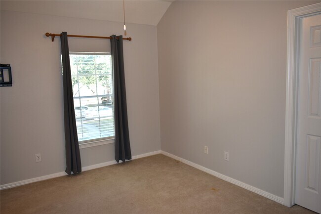 Building Photo - 5302 Fairwick Ct