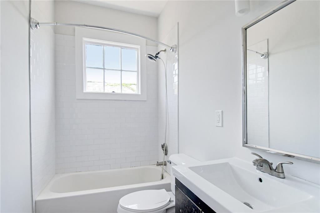 Bathroom 2 - 500 S Hennessey St