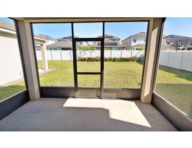 Building Photo - 2541 Rapollo Dr