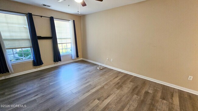 Building Photo - 51 Farrah Dr