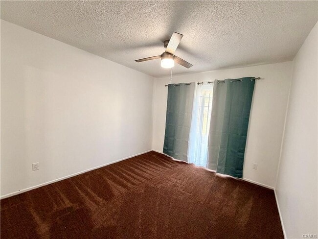 Building Photo - 13416 Glenoaks Blvd