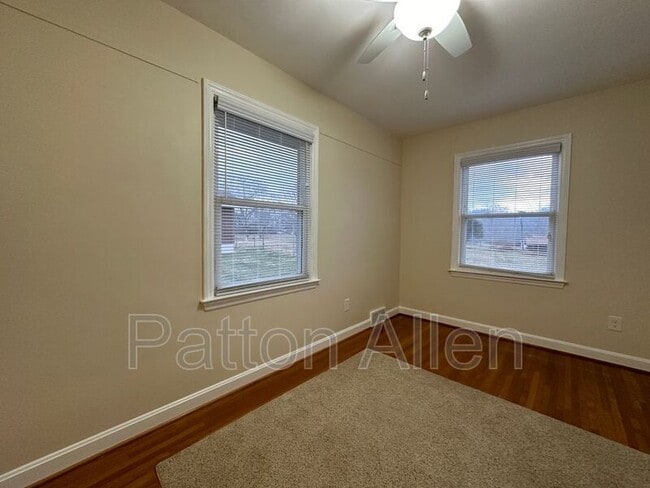 Building Photo - 35 Olivette Rd