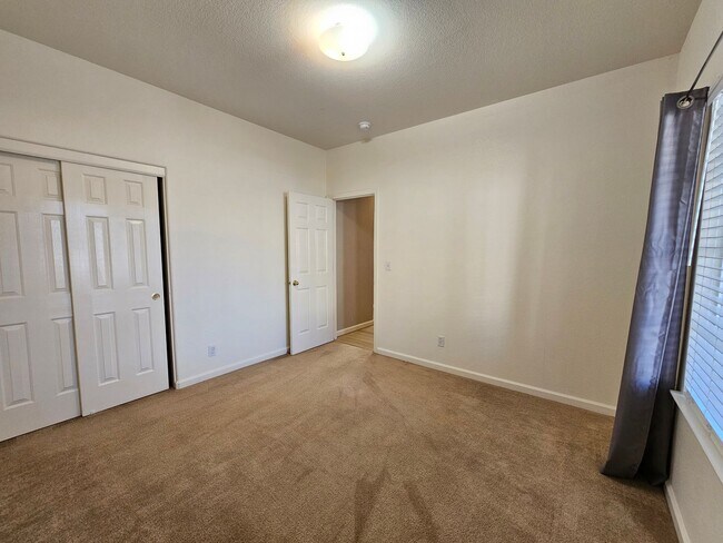 Building Photo - Cold Springs Beauty - Immaculate Newer Hom...