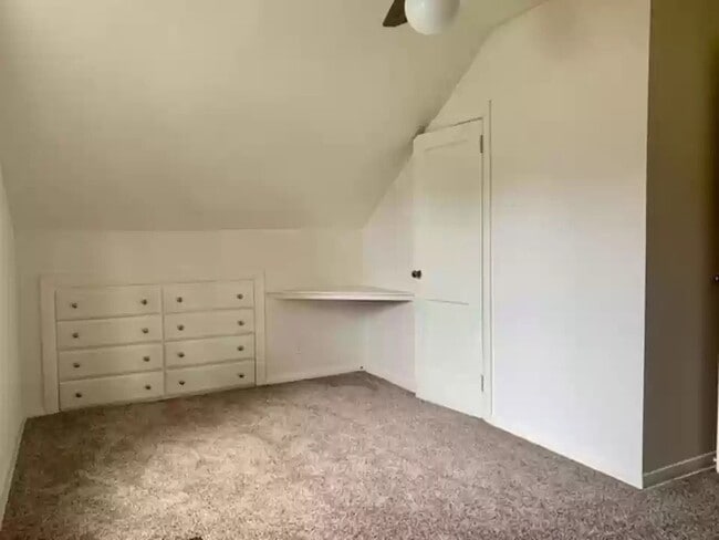 Building Photo - 3817 W 10th St