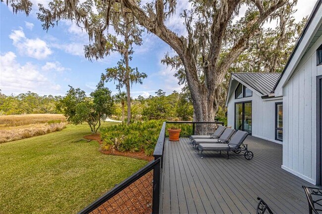 Building Photo - 6201 Frederica Rd