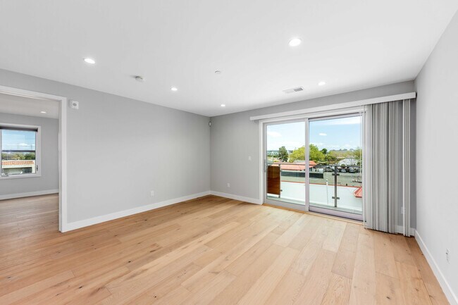 Building Photo - 30 Hermosa Ave