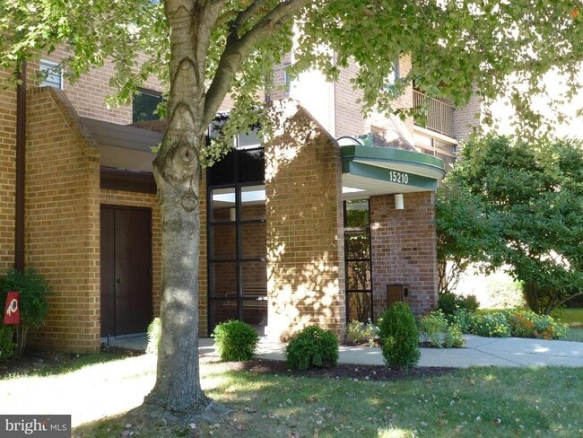 Building Photo - 15210 Elkridge Way