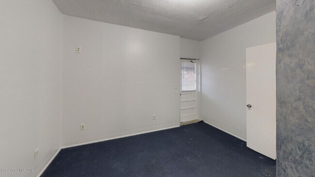 Building Photo - 449 N Waterway Dr