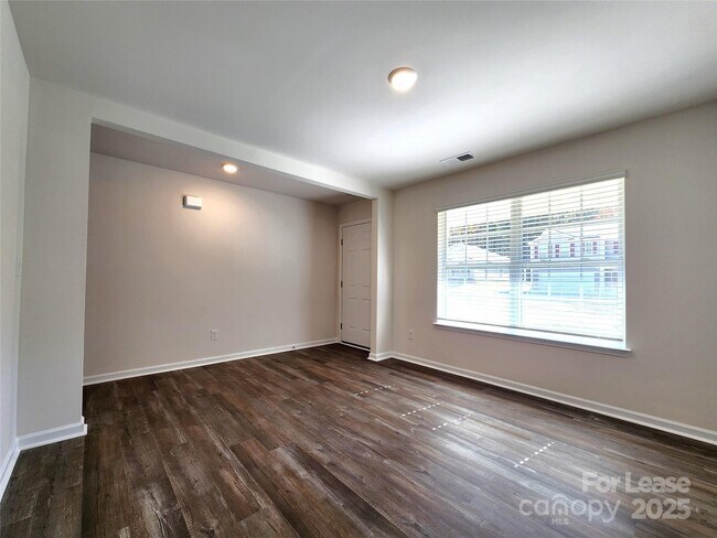 Building Photo - 2973 Sherrills Strm Dr