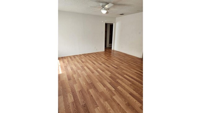 Building Photo - 4607 Grinnell St