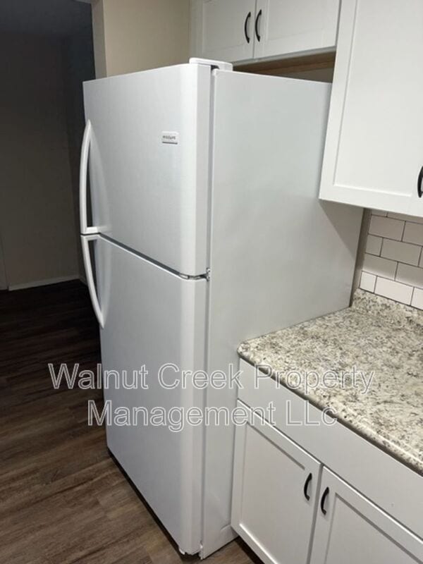 Building Photo - 5520 Beavercrest Dr