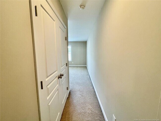 Building Photo - 1219 Braybrooke Pl