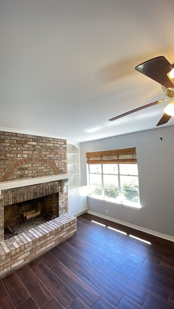 Building Photo - 3 BD 2 BA Home in the Bayou View School Di...