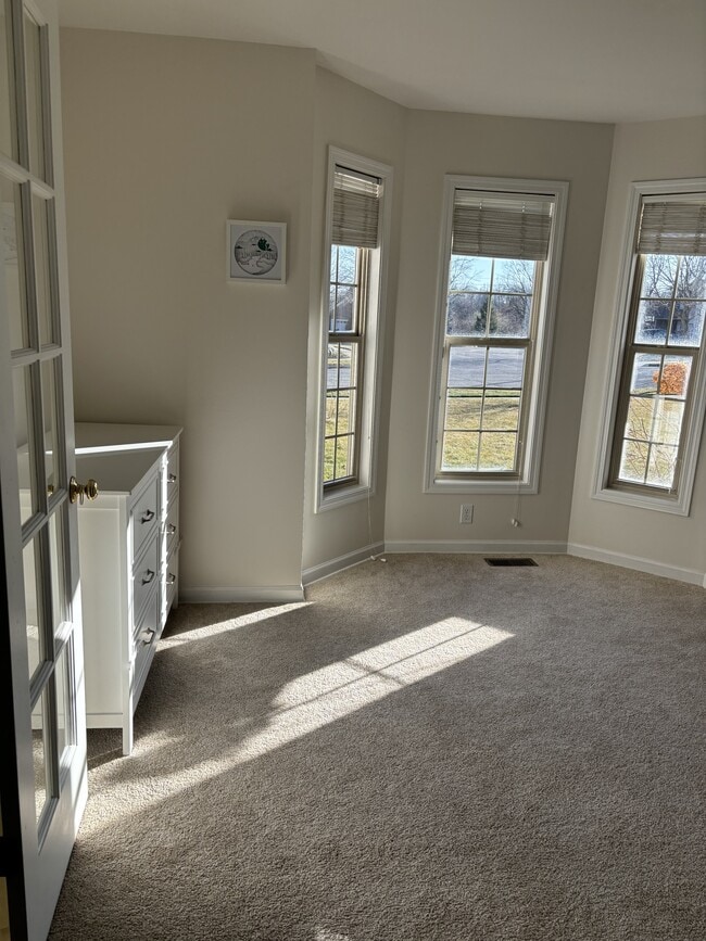 Building Photo - 603 E Castlebury Cir