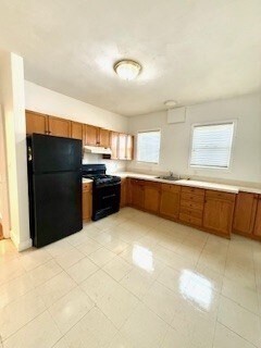 Primary Photo - 38 Hecla St