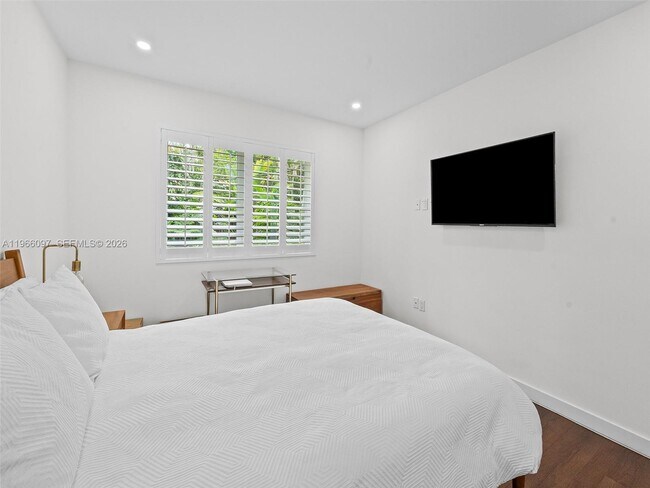 Building Photo - 4148 Ventura Ave