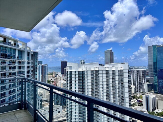 Building Photo - 92 SW 3rd St