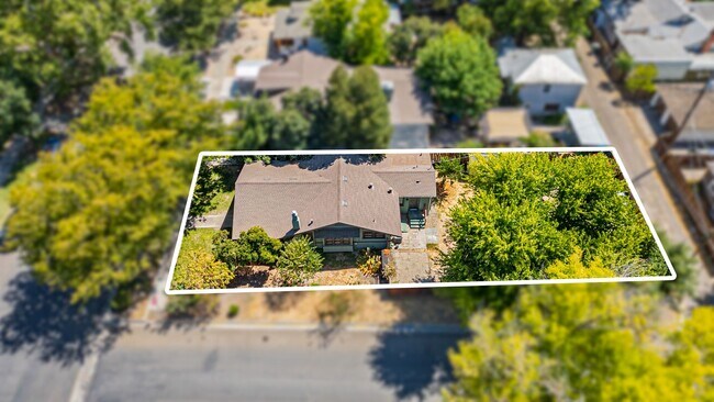 Building Photo - 229 Orange Ave