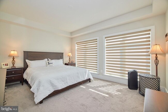 Building Photo - 20055 Old Line Terrace