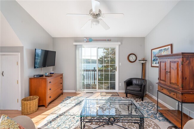 Building Photo - 4027 Graywood N