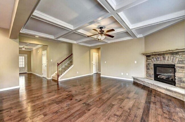 Building Photo - 5957 Stow Dr