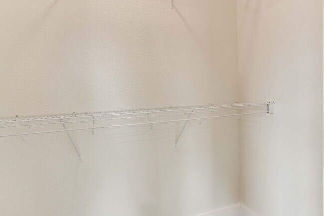 Building Photo - Brand new construction just minutes from downtown Pensacola and a quick trip to the beach. Ready ...