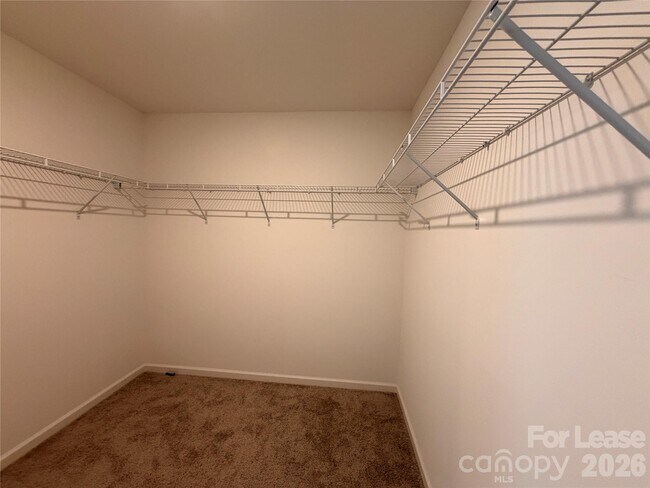 Building Photo - 242 Redondo Dr