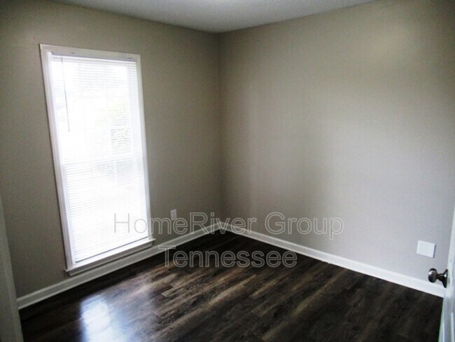 Building Photo - 6836 Spring River Rd