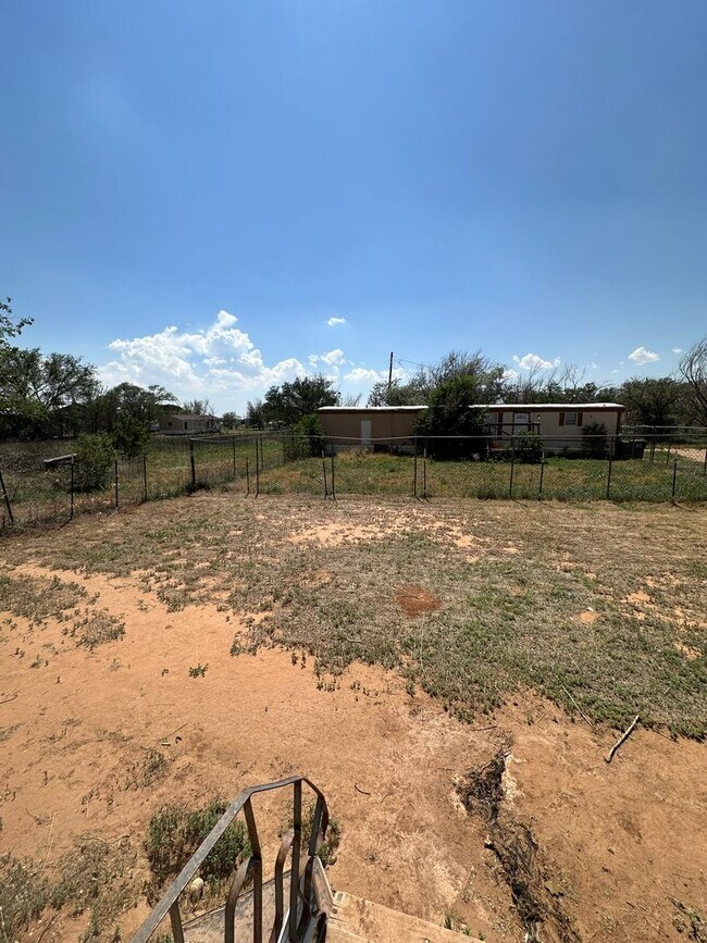 Building Photo - 50 Ute Rd