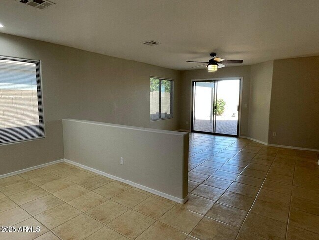 Building Photo - 6942 E San Tan Way