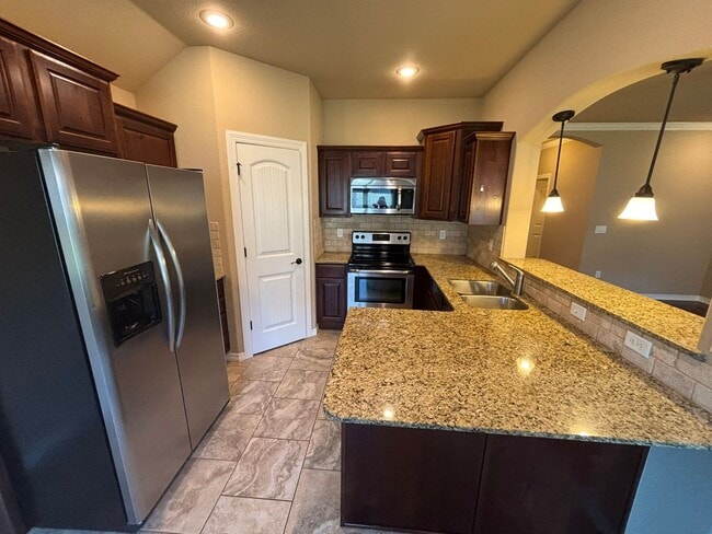 Building Photo - **COMING MID-JUNE**  Stunning 3-Bedroom, 2-Bathroom Single Family Home in Fayetteville!