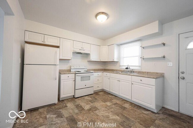 Building Photo - 4881 300W