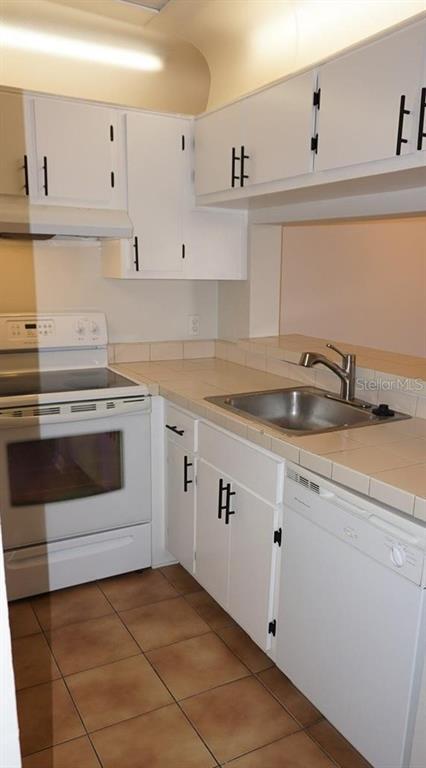 Building Photo - 5219 Via Hacienda Cir