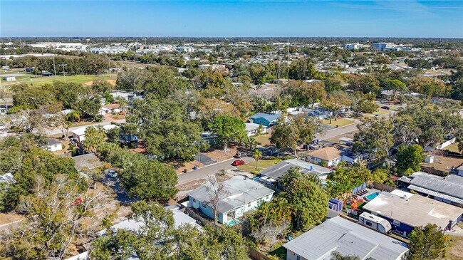 Building Photo - 7250 12th Ave N