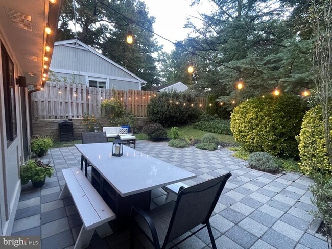 Building Photo - 11302 Gatesborough Ln